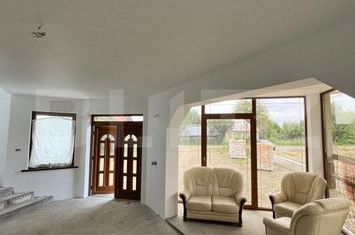 Vilă - 5 camere de vanzare FRATAUTII VECHI - Suceava anunturi imobiliare Suceava