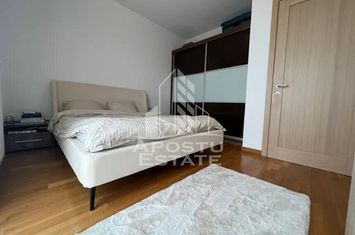 Apartament cu 2 camere, semidecomandat, zona Dumbravita anunturi imobiliare Timis