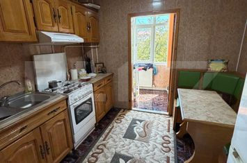 Apartament 3 camere de vanzare SUCEAVA - Suceava anunturi imobiliare Suceava