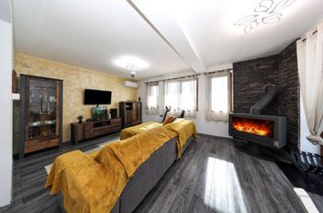Casă Individuală Modernă de Vânzare | Sânpetru, Brașov anunturi imobiliare Brasov