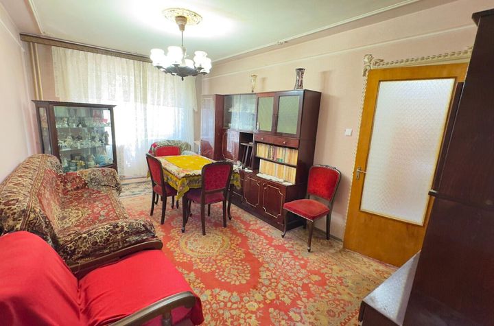 Apartament 4 Camere Teiul Doamnei Lacul Tei anunturi imobiliare Bucuresti
