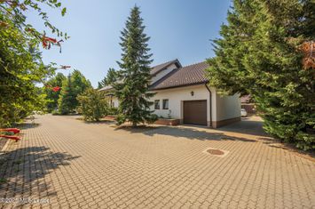 CORBEANCA - ROSE GARDEN, VILA 250 MP, LOT 531 MP, LA CHEIE! anunturi imobiliare Bucuresti