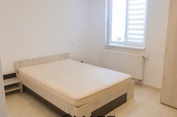 Apartament 2 camere de vanzare TRACTORU - Brasov anunturi imobiliare Brasov
