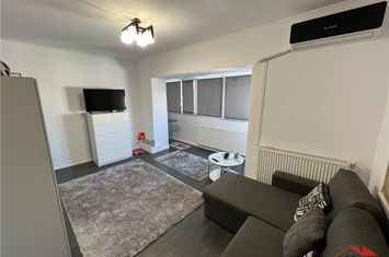 Apartament 3 camere de vanzare CENTRAL - Vrancea anunturi imobiliare Vrancea