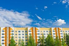 Apartamentele s-ar putea ieftini cu pana la 25% in 2009, daca bancile nu vor relua creditarea
