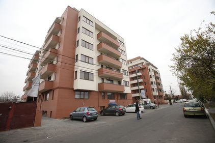 Au vândut o casă pentru a lua un teren şi au ajuns să ridice 329 de apartamente în Băneasa, cu propria macara