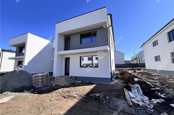 Vilă - 4 camere de vanzare CALEA CISNADIEI - Sibiu anunturi imobiliare Sibiu