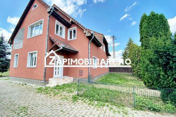 Ungheni - Casa 5 camere, 240mp, teren 1390mp, anunturi imobiliare Mures