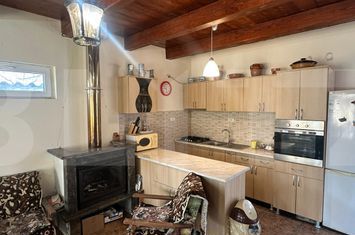 Casă - 4 camere de vanzare CURTICI - Arad anunturi imobiliare Arad