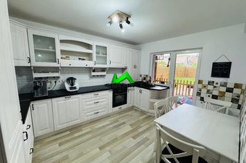 Vilă - 4 camere de vanzare SURA MARE - Sibiu anunturi imobiliare Sibiu