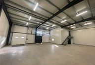 6.300 €, Spațiu industrial