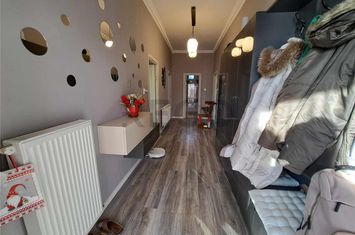 Casă - 4 camere de vanzare BORS  - Bihor anunturi imobiliare Bihor