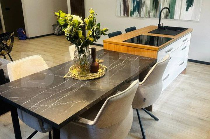 Apartament 3 camere de vanzare FLORESTI - Cluj anunturi imobiliare Cluj