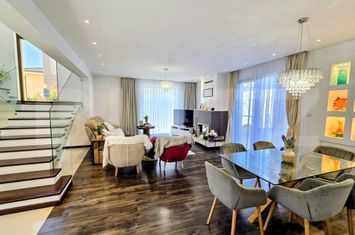 Vilă - 5 camere de vanzare FLORESTI - Cluj anunturi imobiliare Cluj