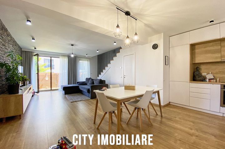 Casă - 5 camere de vanzare EUROPA - Cluj anunturi imobiliare Cluj