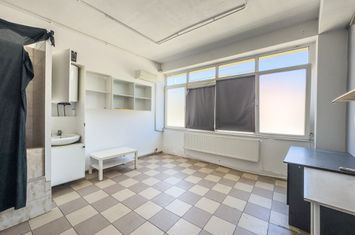 Spatiu Comercial | Piata Gorjului | Vad Exceptional | metrou | 25mp anunturi imobiliare Bucuresti