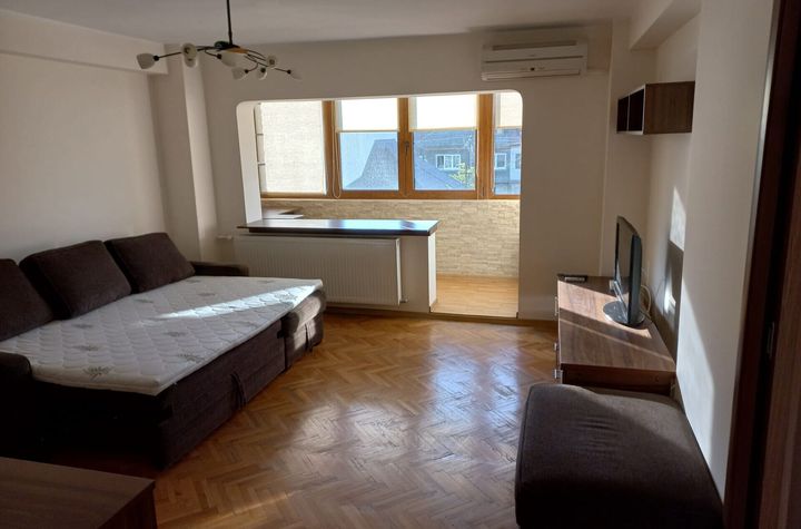 Decebal Piata Muncii apartament 2 camere anunturi imobiliare Bucuresti