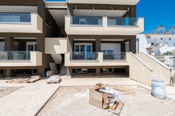 Mezonetă 64 mp în Nea Peramos, Kavala anunturi imobiliare Grecia