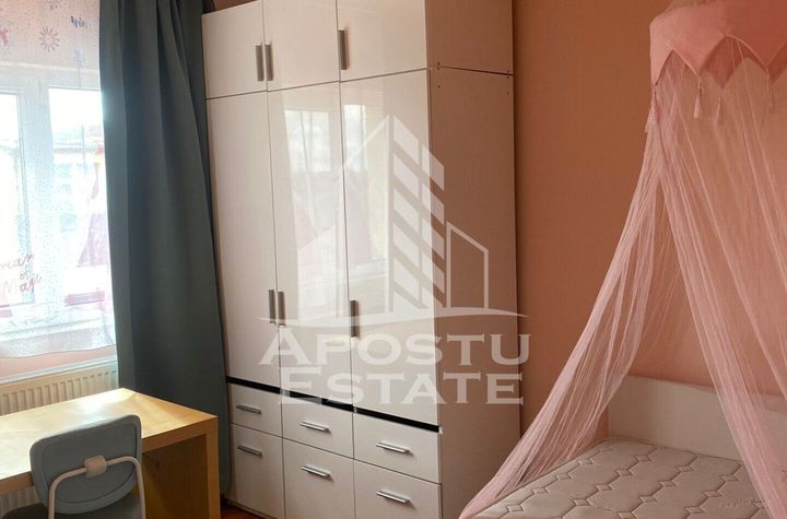 apartament 3 camere,  centrala proprie , Girocului anunturi imobiliare Timis