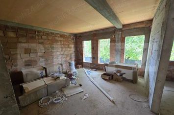 Casă - 4 camere de vanzare IASI - Iasi anunturi imobiliare Iasi