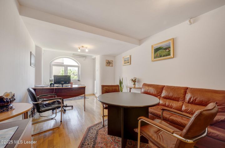 Cladire multifunctionala de Vanzare, Floreasca-Pescariu anunturi imobiliare Bucuresti