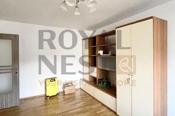 De inchiriat apartament de 3 camere la Faget anunturi imobiliare Brasov