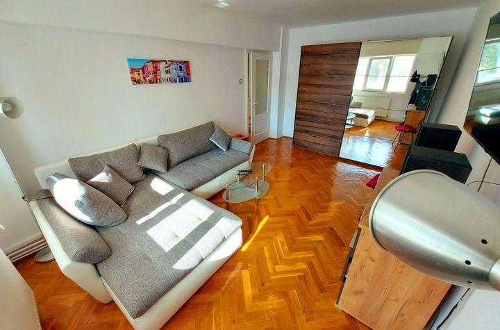 Apartament 3 camere de vanzare GARA GHEORGHENI  - Cluj anunturi imobiliare Cluj