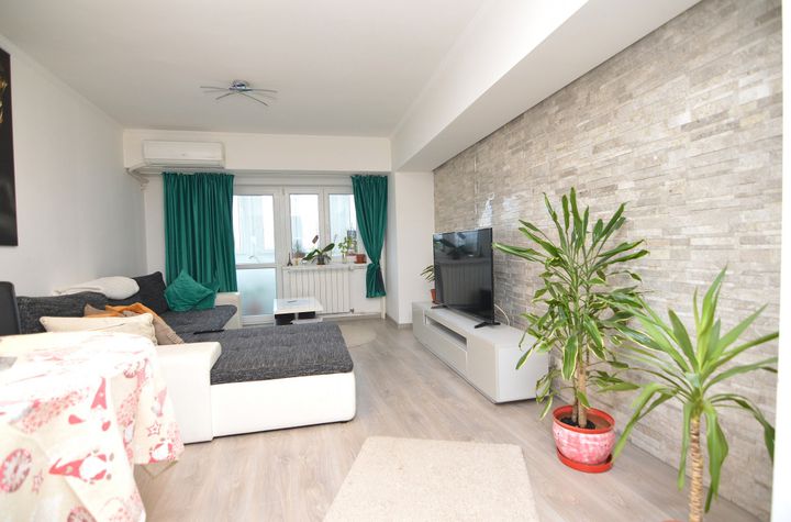 Apartament 3 camere de vanzare UNIRII - Bucuresti anunturi imobiliare Bucuresti