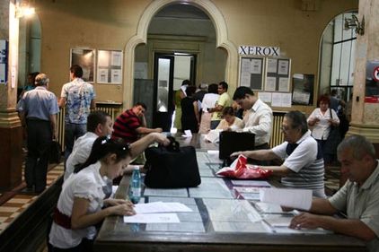 Peste 100 de taxe si tarife parafiscale au fost anulate, comasate sau reduse