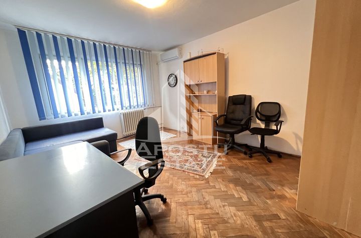 Garsoniera, etajul 1, zona Complexul Studentesc anunturi imobiliare Timis