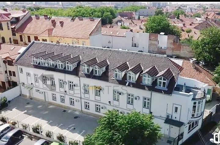 Imobil ultracentral de inchiriat ideal pentru birouri clinica scoala anunturi imobiliare Bihor