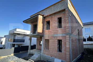 Vilă - 4 camere de vanzare DEZMIR - Cluj anunturi imobiliare Cluj