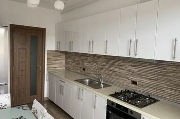 Apartament 2 camere de vanzare TRACTORU - Brasov anunturi imobiliare Brasov