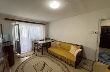 Apartament decomandat cu 3 camere in Centrul Civic, str. Mihai Viteazul anunturi imobiliare Brasov