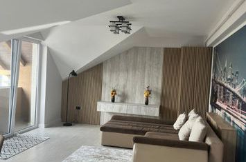 Apartament 3 camere de inchiriat RADAUTI - Suceava anunturi imobiliare Suceava