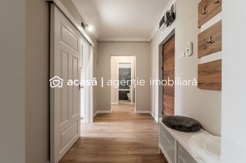 Apartament ultrafinisat la cheie cu 2 camere decomandat Piata Mica anunturi imobiliare Arad