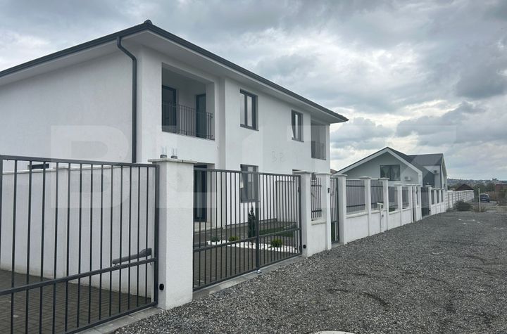 Vilă - 4 camere de vanzare TARGU MURES - Mures anunturi imobiliare Mures