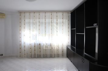 Apartament spatios cu 3 camere si 2 bai in Micalaca pe Malul Muresului anunturi imobiliare Arad