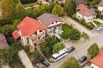 Casă - 5 camere de vanzare BUCURESTI - Bucuresti anunturi imobiliare Bucuresti
