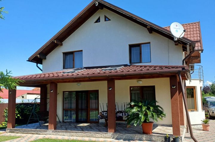 Vilă - 4 camere de vanzare HARMAN - Brasov anunturi imobiliare Brasov