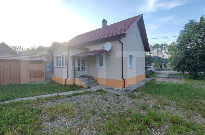 Casă - 2 camere de vanzare STULPICANI - Suceava anunturi imobiliare Suceava