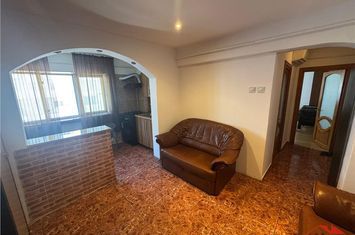 Apartament 2 camere de vanzare ULTRACENTRAL - Vrancea anunturi imobiliare Vrancea