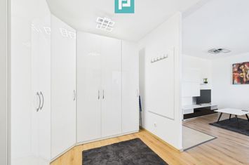 Apartament cu 2 camere-lumină, liniște și vibe bun anunturi imobiliare Timis