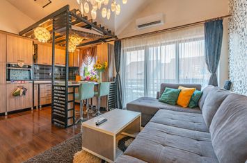 Apartament 2 Camere de Vânzare, Mobilat și Utilat, Sânpetru anunturi imobiliare Brasov