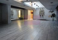 1.470 €, Spațiu comercial