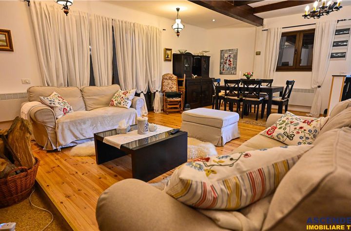 Casă - 4 camere de vanzare EXTERIOR EST - Brasov anunturi imobiliare Brasov