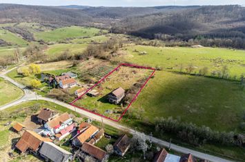 Cabană pe 3 niveluri - zonă spectaculoasă - Pătârș - COMISION 0% anunturi imobiliare Arad