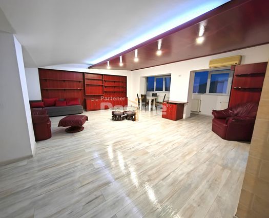 Apartament 4 camere Iasi, 100 mp