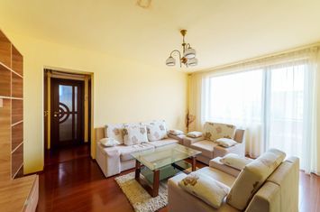Apartament 2 camere luminos, zona excelenta Podgoria anunturi imobiliare Arad