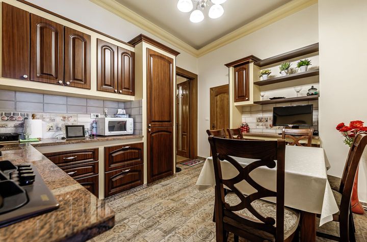 De închiriat apartament cu 2 camere central anunturi imobiliare Arad